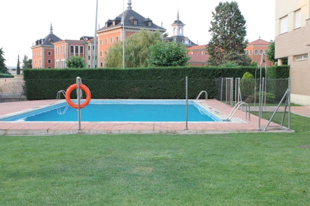 דירות סנטה מרתה דה טורמס Alameda Del Tormes מראה חיצוני תמונה